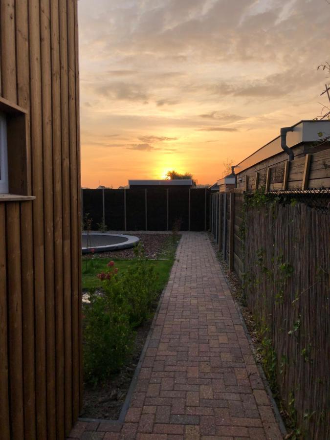 B&B Snurk Stiens, Fijn Verblijf Aan Open Vaarwater Экстерьер фото